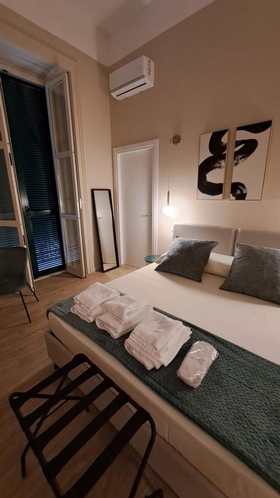 Ta-49 Bed E Breakfast * Napels