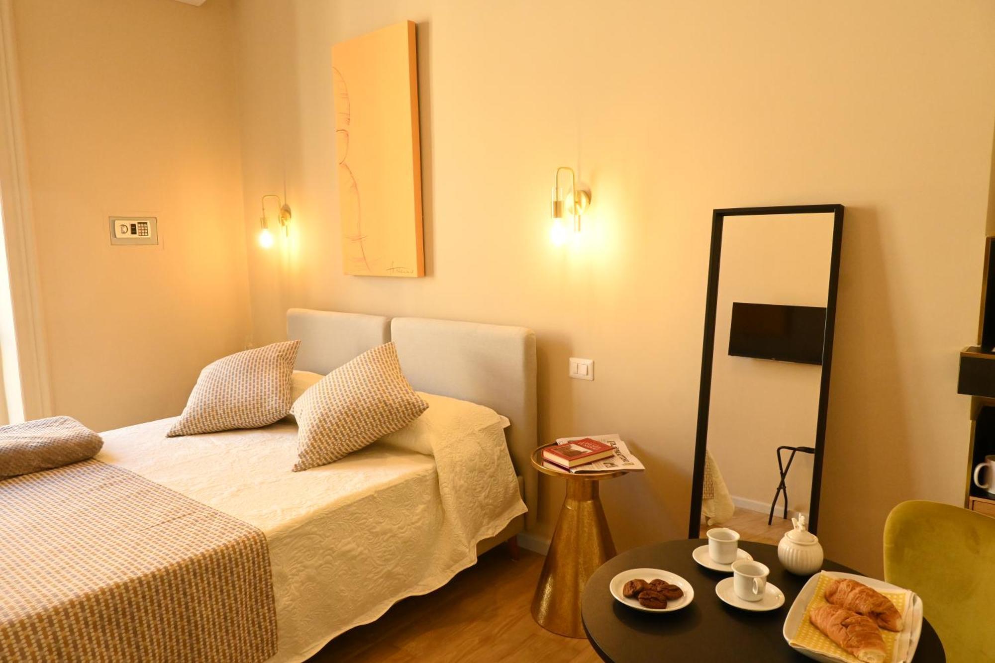 Ta-49 Bed E Breakfast * Napels