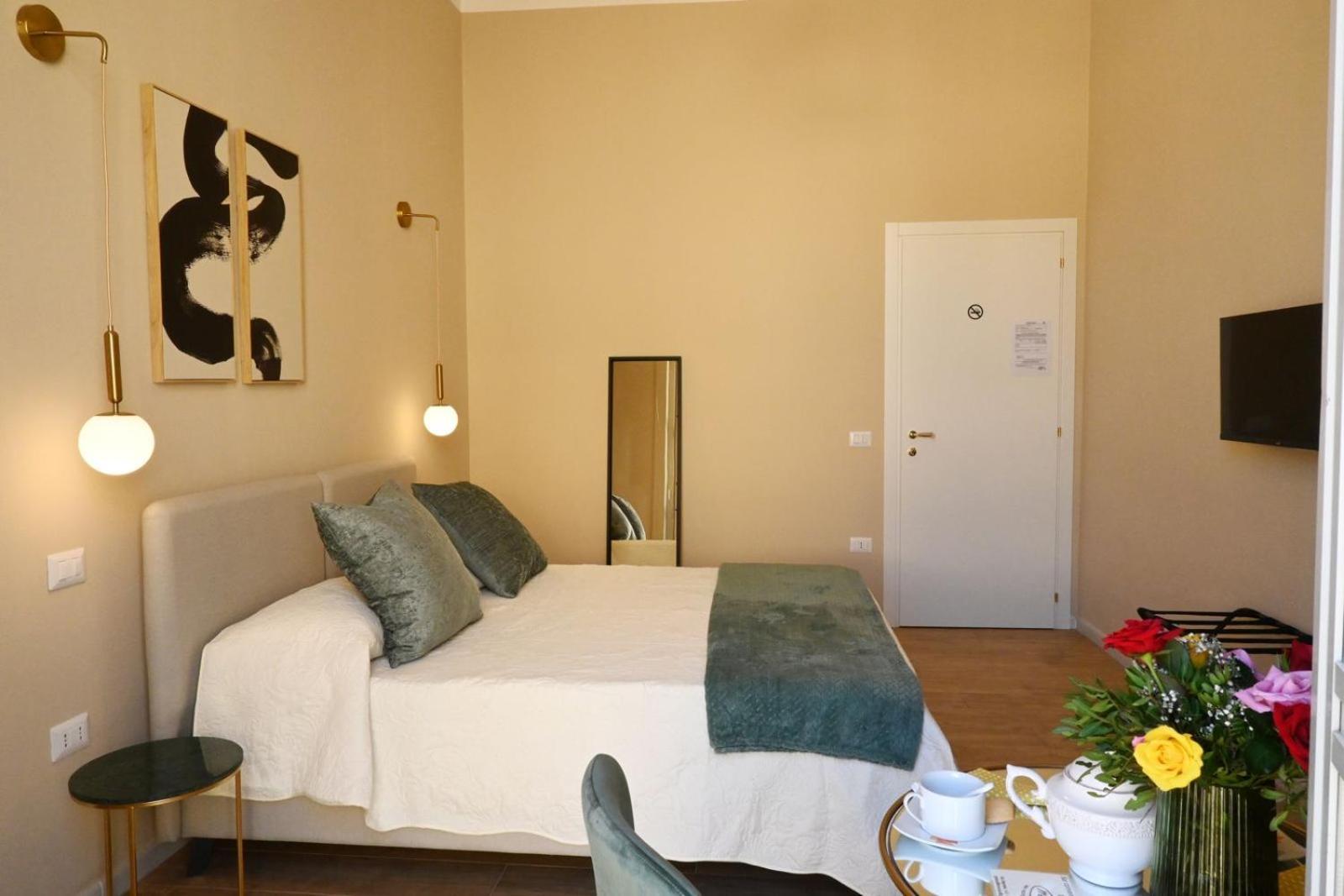 Ta-49 Bed E Breakfast Napels