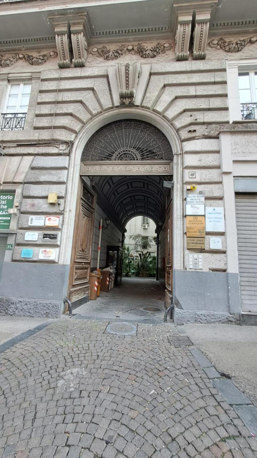 Ta-49 Bed E Breakfast Naples