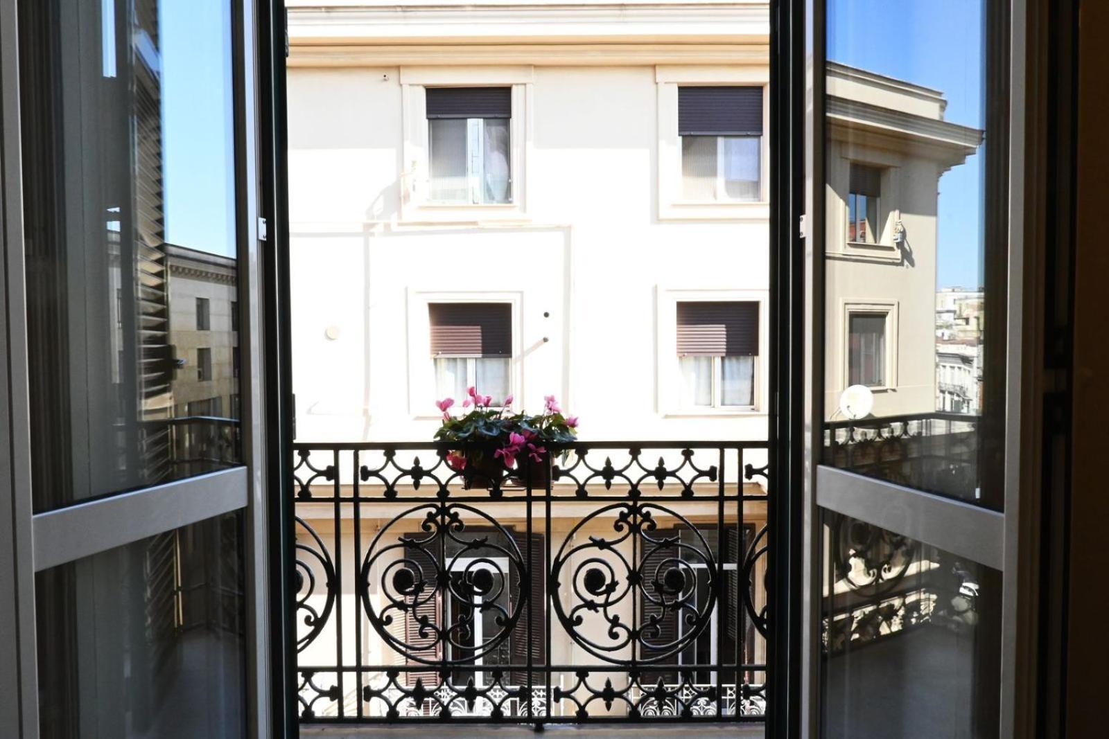 Ta-49 Bed E Breakfast Couette-café Naples